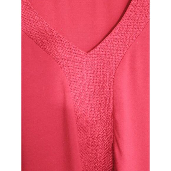 Adrianna Papell Tunic Top Women's Size M Red Knit 3/4 Sleeve Shark Bite Pullover - Picture 3 of 12